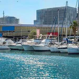 https://luxury-barcelona-boat-hotel.topbarcelonahotels.com